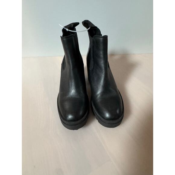 Fly London Tope black Chelsea Boot (Women) 8-8.5US / 39EU - Picture 2 of 10